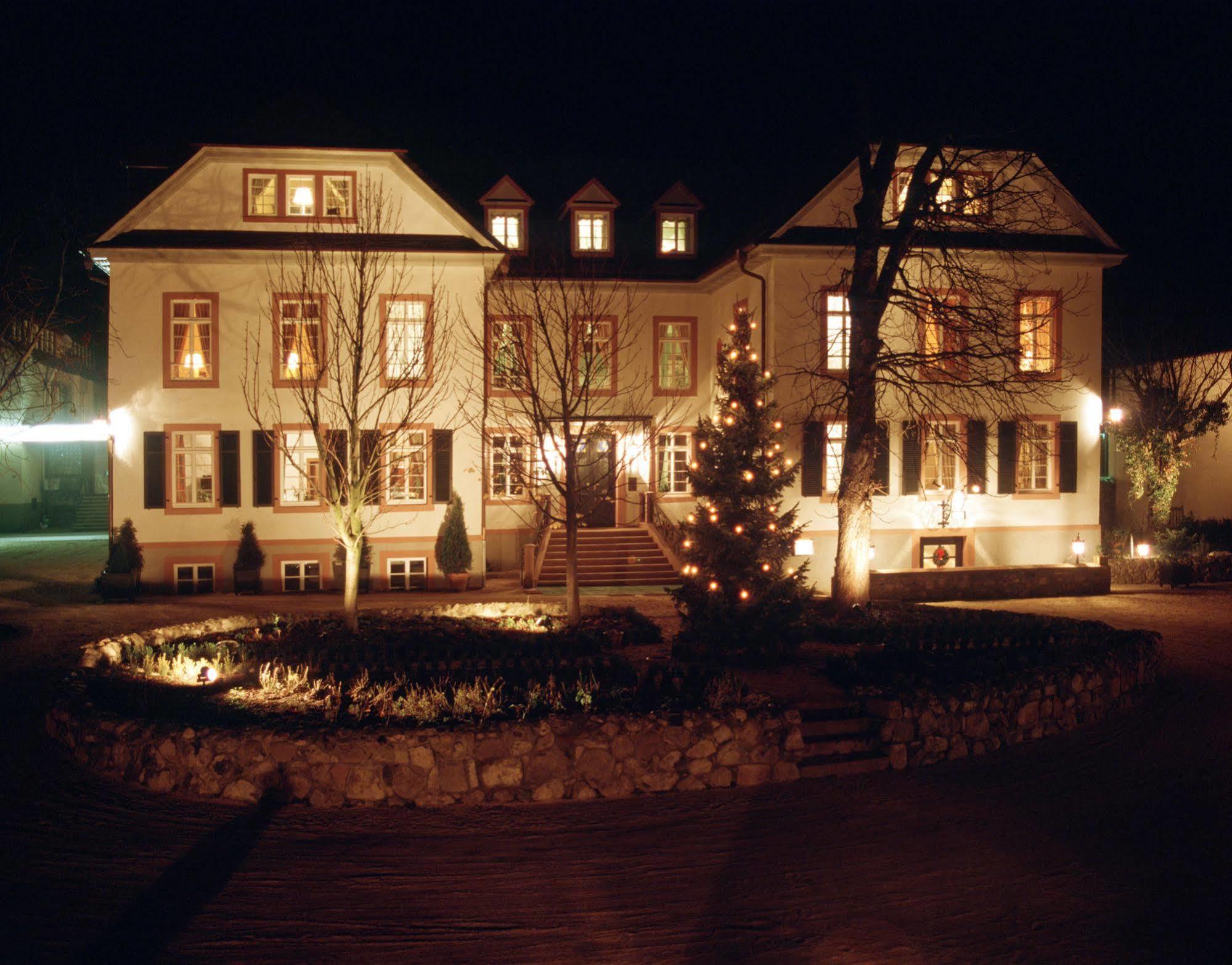 Herrenhaus Von Low Бад-Наухайм Экстерьер фото